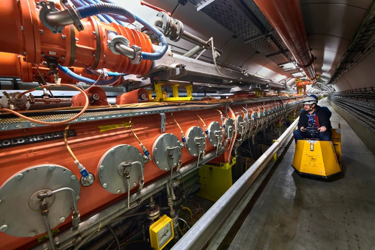 CERN, el mayor centro de investigación de física del mundo, viene a Chile a buscar cobre de alta pureza