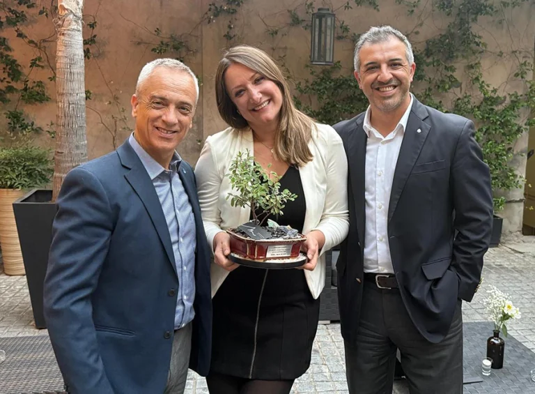 Por segundo año, Esval destaca entre las empresas líderes en Gestión Sostenible en Chile